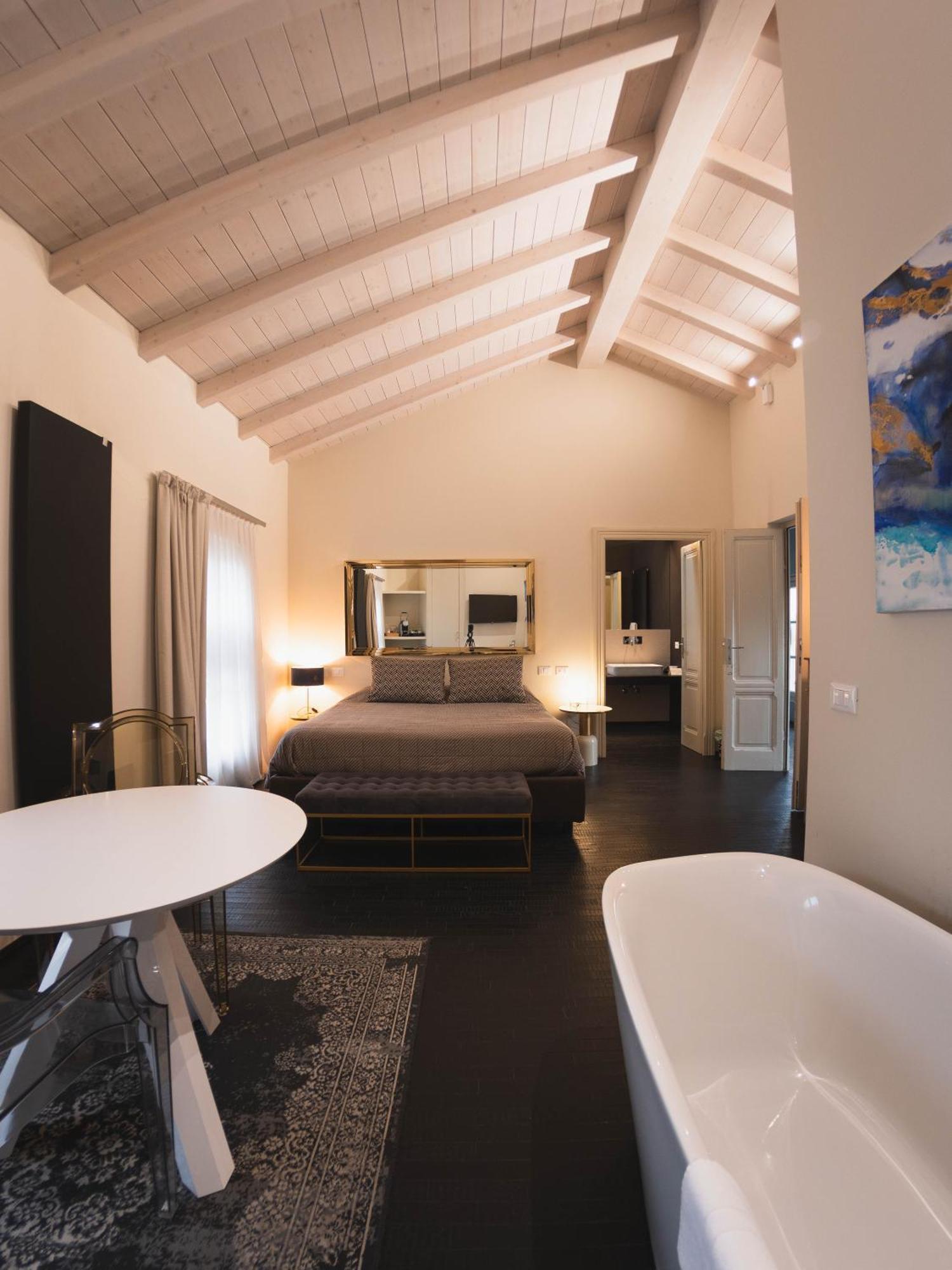 Palazzo Gozzi Bed & Beauty Bed and Breakfast Parma Eksteriør billede