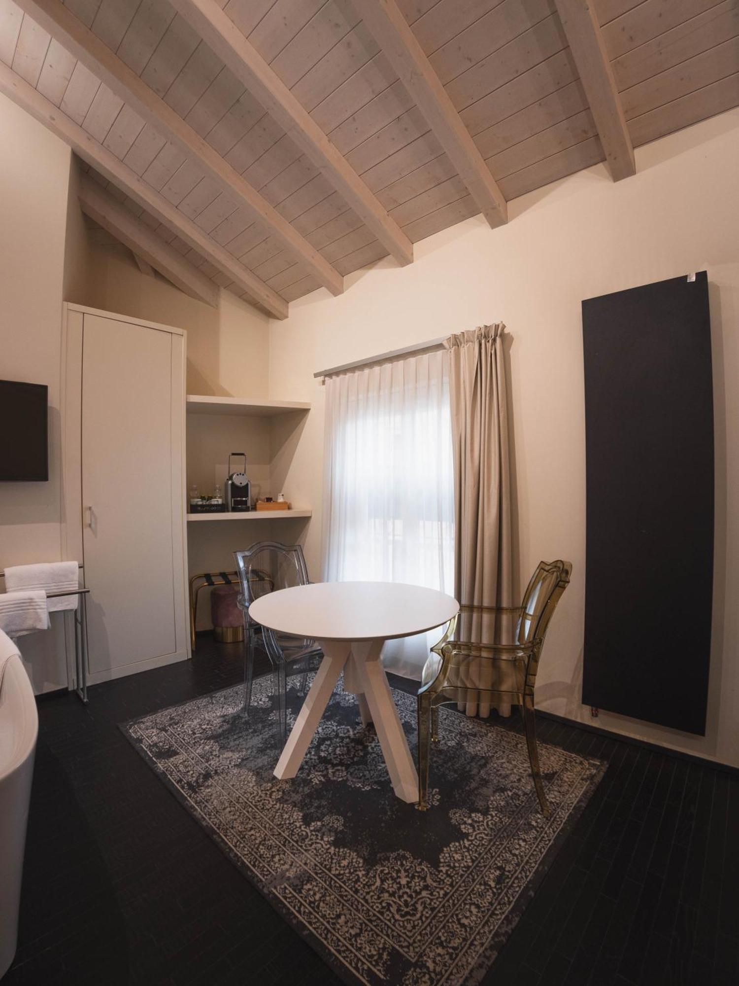 Palazzo Gozzi Bed & Beauty Bed and Breakfast Parma Eksteriør billede